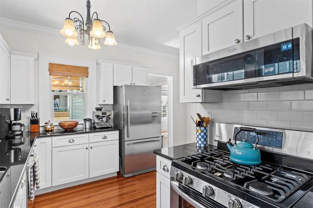 205 12TH AVENUE N, St Petersburg, FL 33701