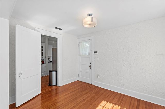 205 12TH AVENUE N, St Petersburg, FL 33701