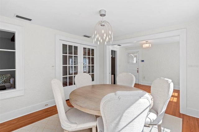 205 12TH AVENUE N, St Petersburg, FL 33701