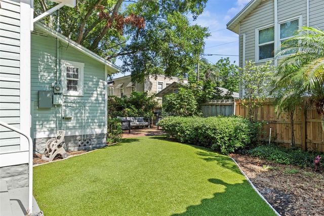 205 12TH AVENUE N, St Petersburg, FL 33701