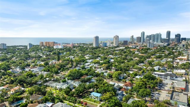 205 12TH AVENUE N, St Petersburg, FL 33701