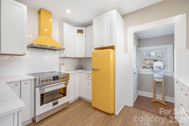 174 Dorchester Avenue, Asheville, NC 28806