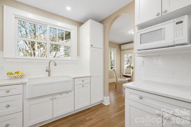 174 Dorchester Avenue, Asheville, NC 28806