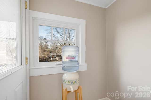 174 Dorchester Avenue, Asheville, NC 28806