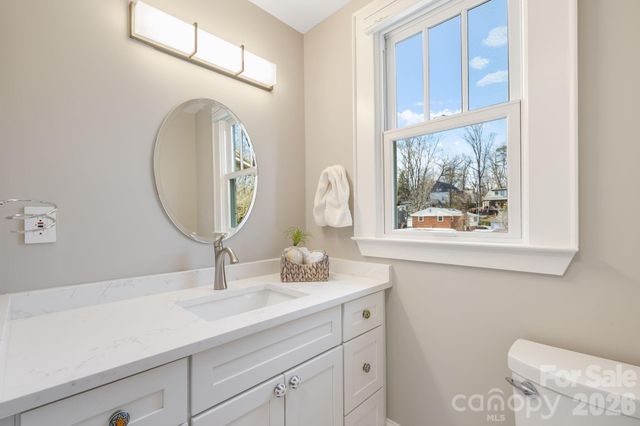 174 Dorchester Avenue, Asheville, NC 28806