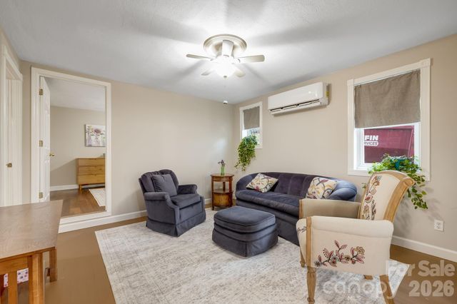 174 Dorchester Avenue, Asheville, NC 28806