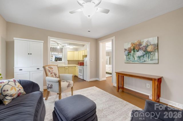 174 Dorchester Avenue, Asheville, NC 28806