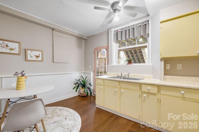 174 Dorchester Avenue, Asheville, NC 28806