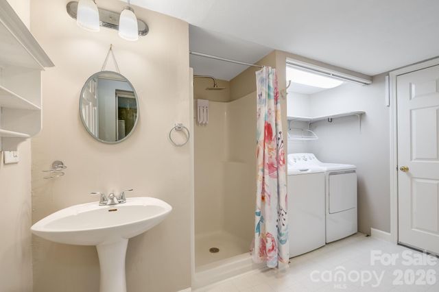 174 Dorchester Avenue, Asheville, NC 28806