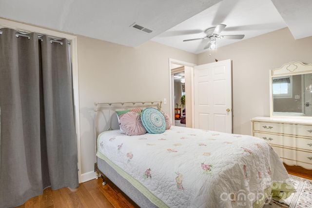 174 Dorchester Avenue, Asheville, NC 28806