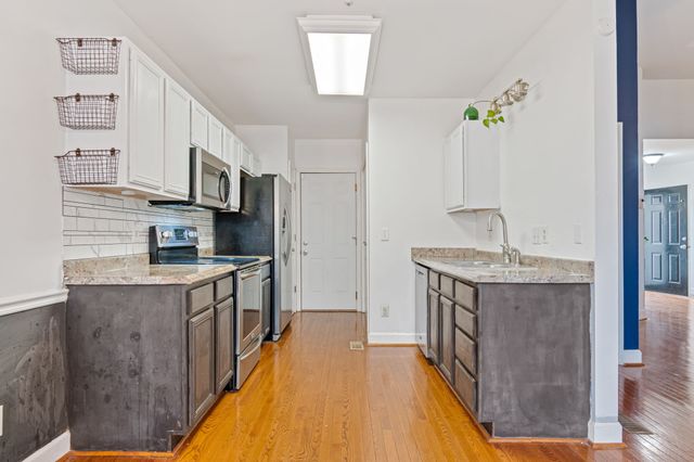 1032 Meandering Way, Franklin, TN 37067