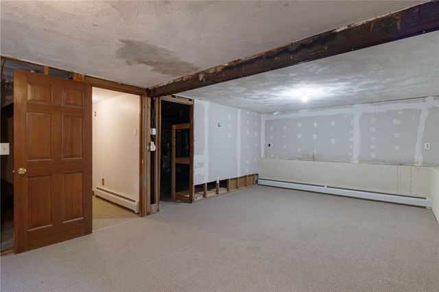 350 Essex Road, North Kingstown, RI 02852
