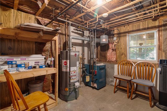 350 Essex Road, North Kingstown, RI 02852