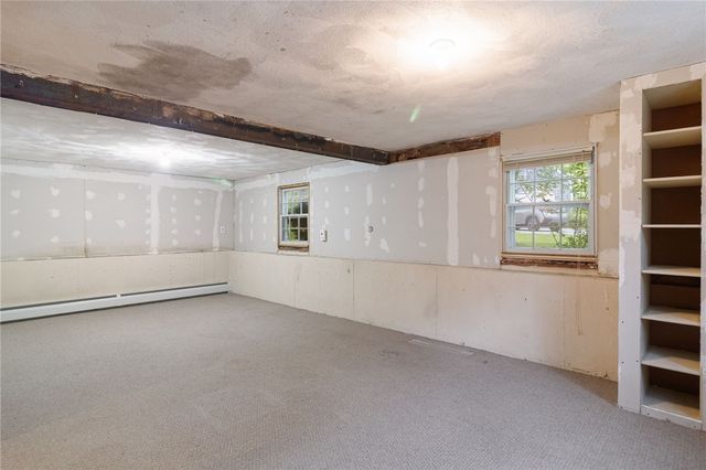 350 Essex Road, North Kingstown, RI 02852