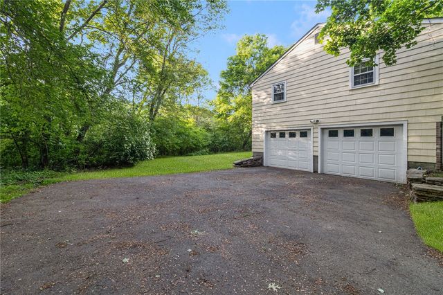 350 Essex Road, North Kingstown, RI 02852