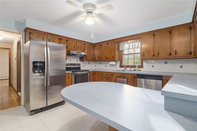 350 Essex Road, North Kingstown, RI 02852