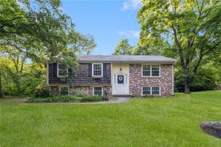 350 Essex Road, North Kingstown, RI 02852