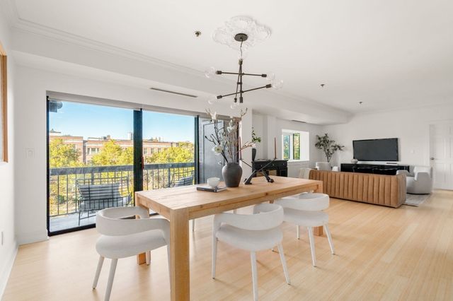 1265 Beacon St 505, Brookline, MA 02446