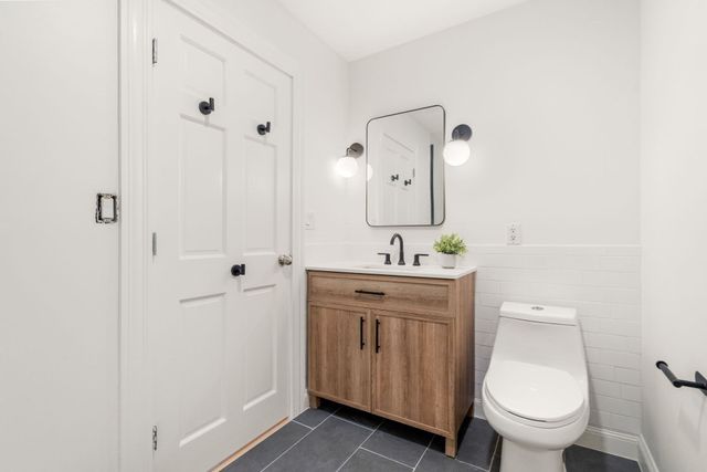 1265 Beacon St 505, Brookline, MA 02446