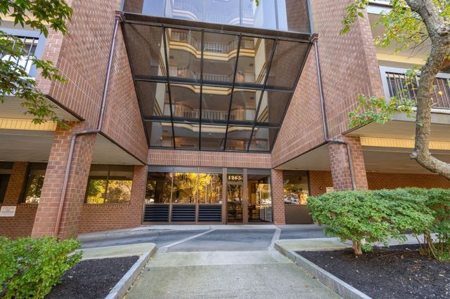 1265 Beacon St 505, Brookline, MA 02446