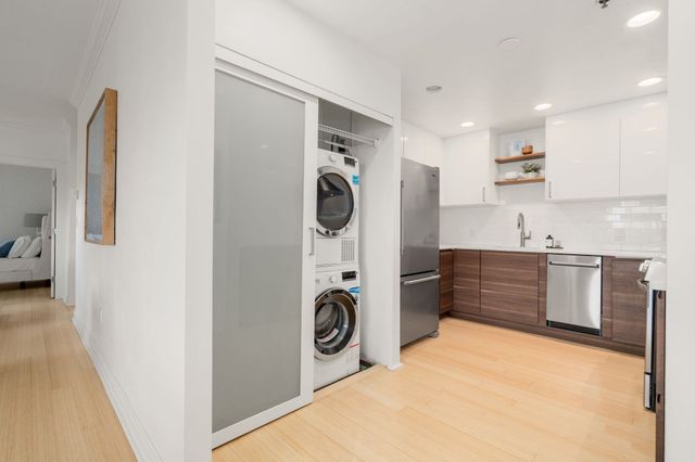 1265 Beacon St 505, Brookline, MA 02446