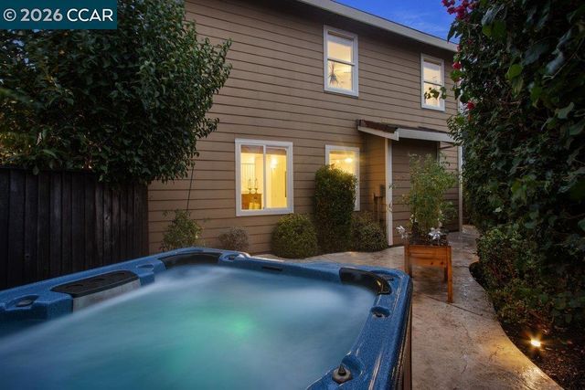 240 Explorer Way, Martinez, CA 94553