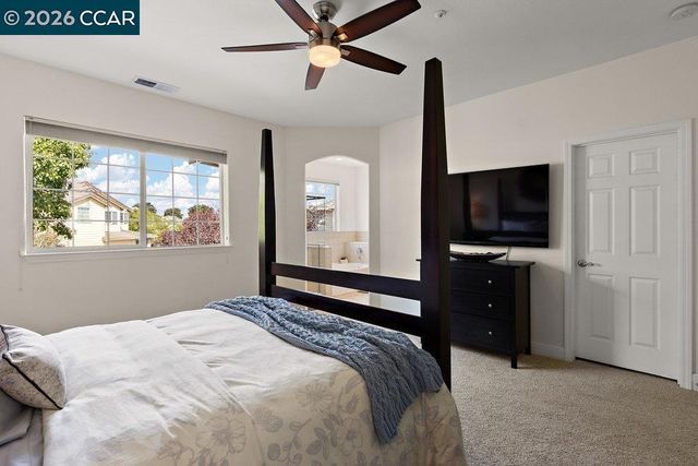 240 Explorer Way, Martinez, CA 94553