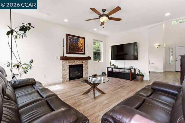 240 Explorer Way, Martinez, CA 94553