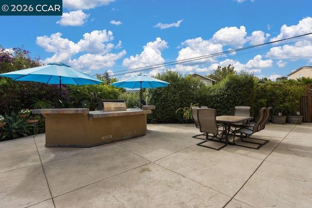 240 Explorer Way, Martinez, CA 94553
