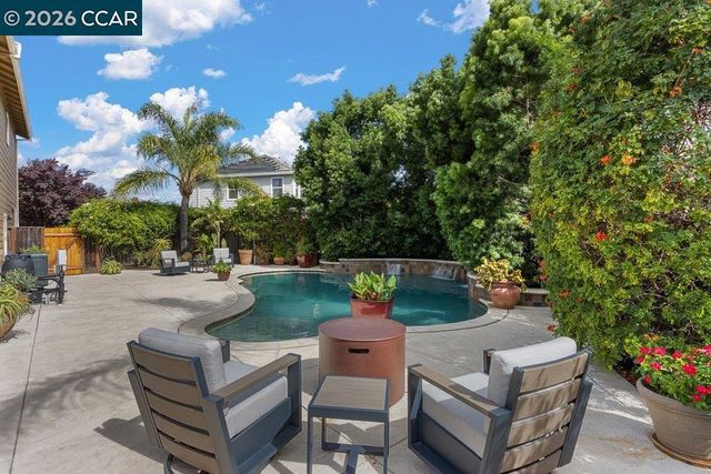 240 Explorer Way, Martinez, CA 94553