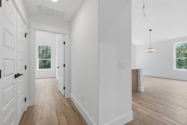 113 Mokulua LN, Bastrop, TX 78602