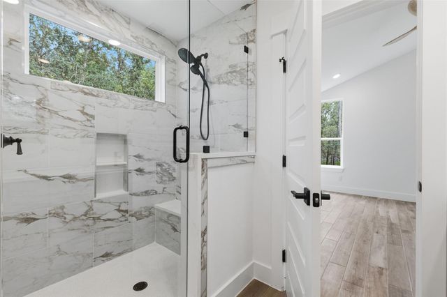 113 Mokulua LN, Bastrop, TX 78602