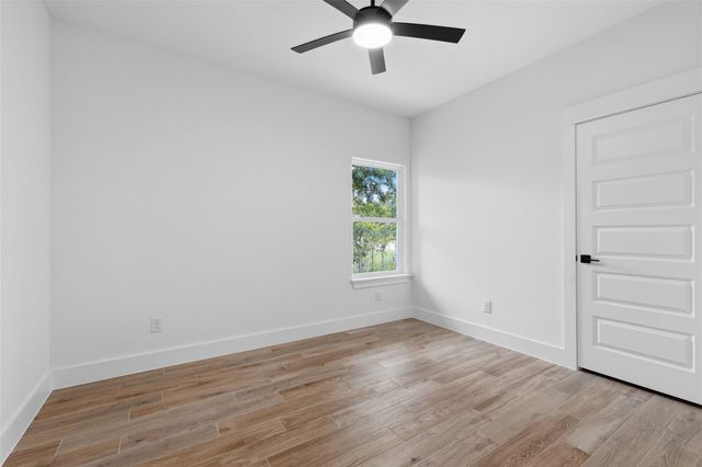 113 Mokulua LN, Bastrop, TX 78602