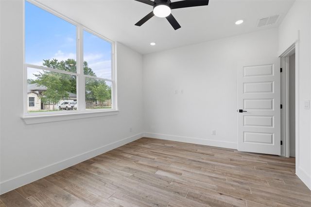 113 Mokulua LN, Bastrop, TX 78602