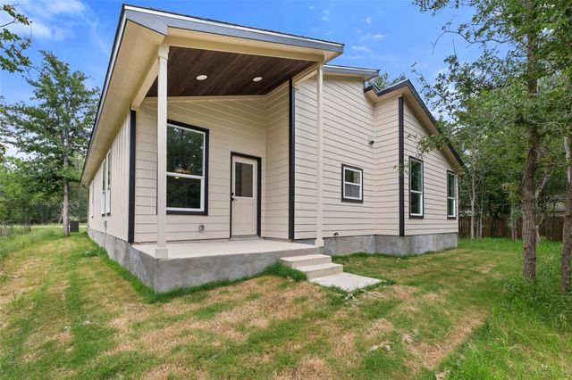 113 Mokulua LN, Bastrop, TX 78602