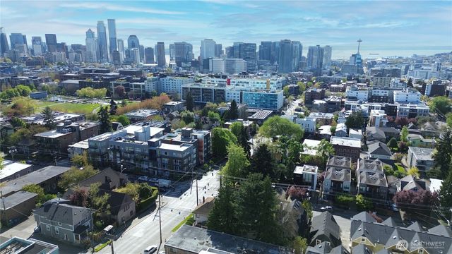 206 12th Avenue E, Seattle, WA 98102