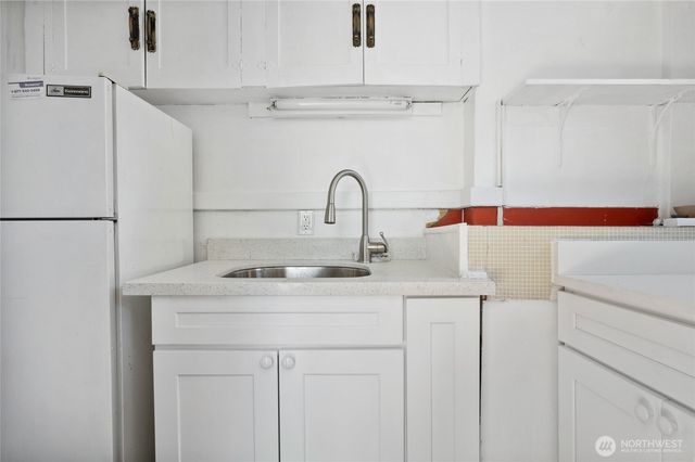 206 12th Avenue E, Seattle, WA 98102