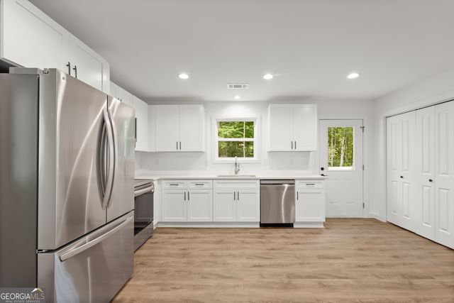 48 White Oak Court, Cleveland, GA 30528