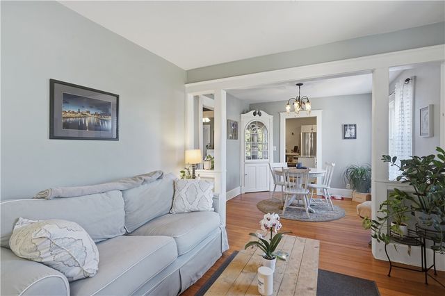26 Sunset Drive, Barrington, RI 02806