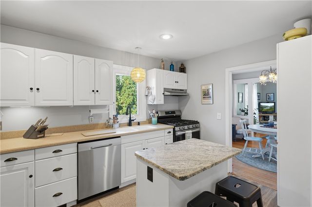 26 Sunset Drive, Barrington, RI 02806