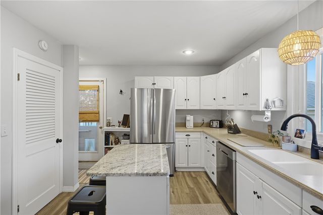 26 Sunset Drive, Barrington, RI 02806