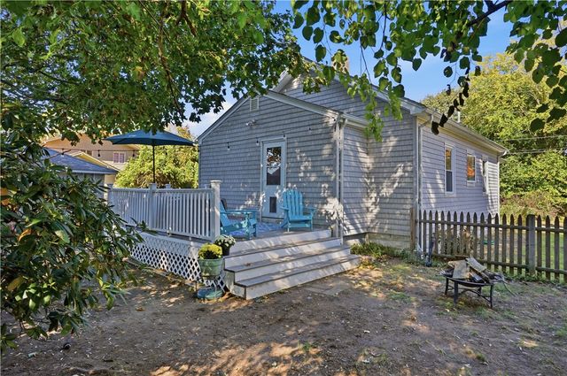 26 Sunset Drive, Barrington, RI 02806