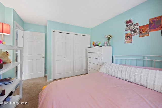 1220 Nightingale Ln, Goshen, KY 40026