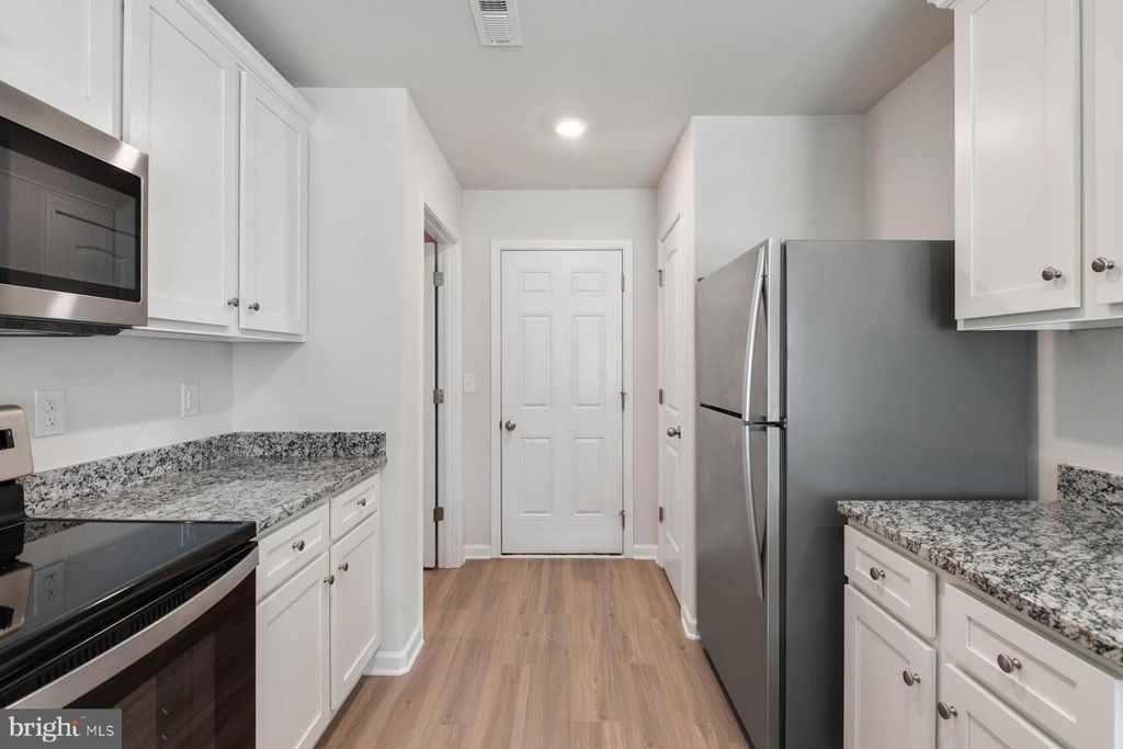 17153 J SHELBY GUSS WAY, Bowling Green, VA 22427