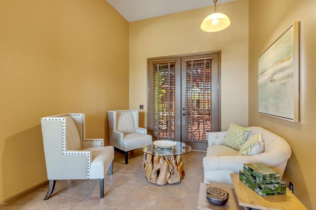 8024 E WINDWOOD Lane, Scottsdale, AZ 85255