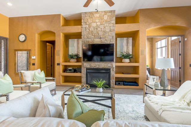 8024 E WINDWOOD Lane, Scottsdale, AZ 85255