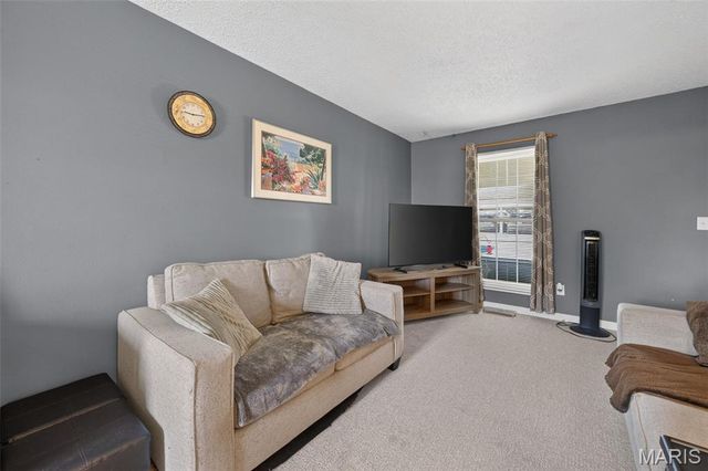 2664 Falcons Way 56, St Charles, MO 63303