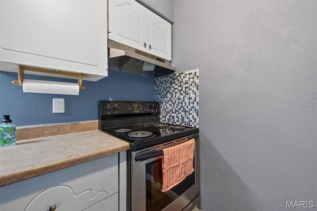 2664 Falcons Way 56, St Charles, MO 63303