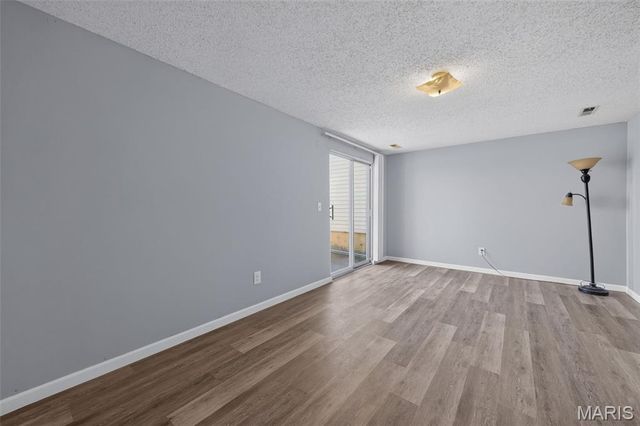 2664 Falcons Way 56, St Charles, MO 63303