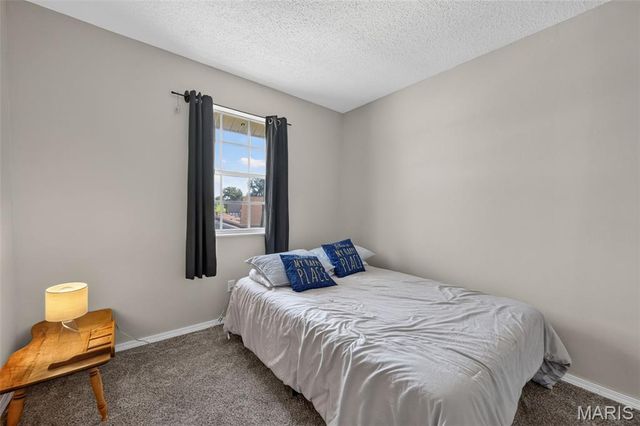 2664 Falcons Way 56, St Charles, MO 63303